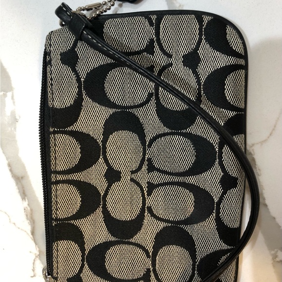 Coach Monogram Wristlet. NWOT. Excellent condition. Zipper Brown/ Camel colored - Picture 6 of 7